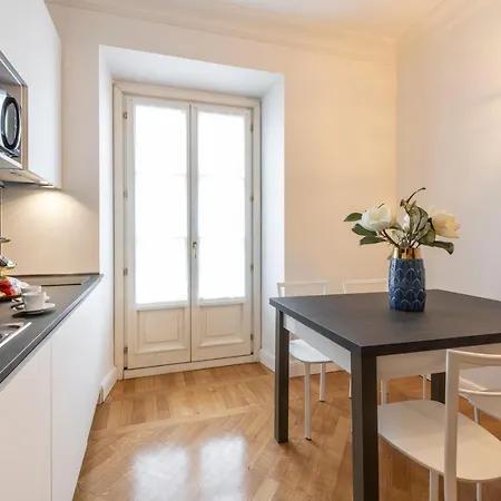 Royal - Centro Apartmán Milán