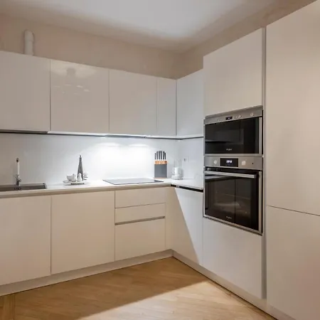Royal - Centro Apartment Milan