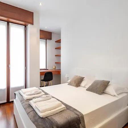 Royal - Centro Apartment Milan