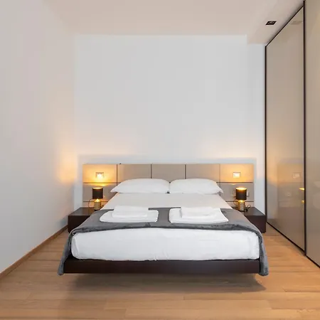 Royal - Centro Milan