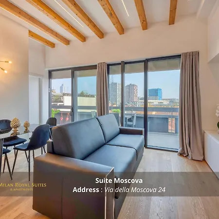 Royal - Centro Milánó