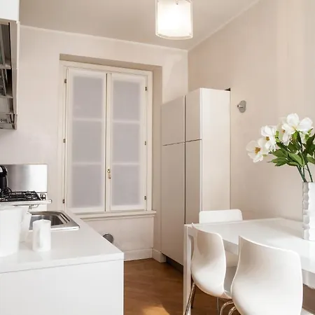 Royal - Centro * Milánó