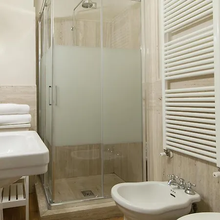 Royal - Centro Apartman Milánó