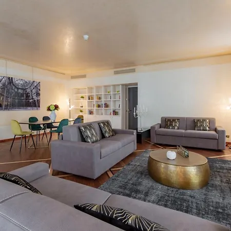 Royal - Centro Apartment Milan