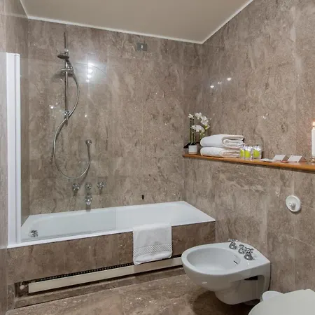 Royal - Centro Apartman *