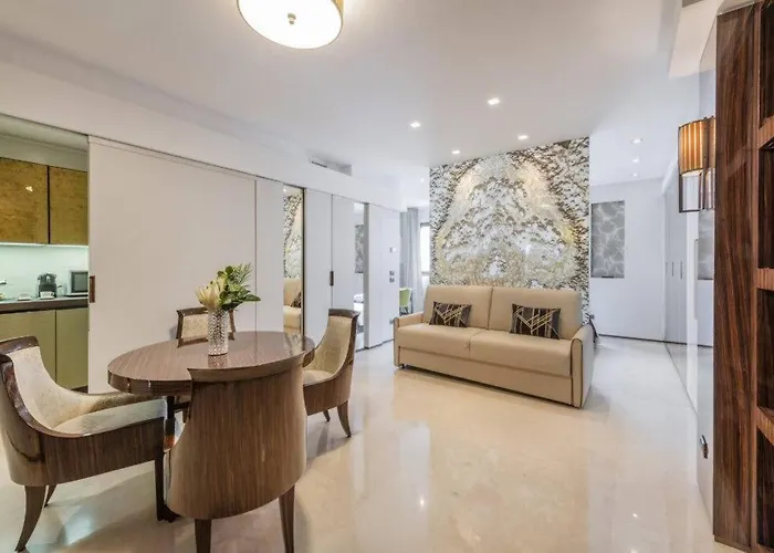 ロイヤル スイーツ セントロ アパート ミラノ