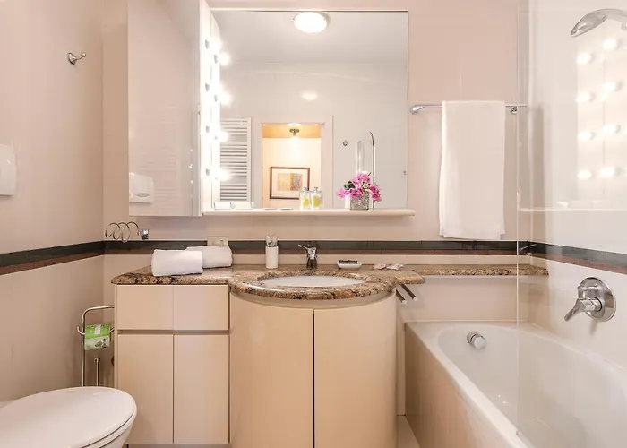 ロイヤル スイーツ セントロ ミラノ