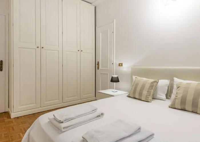 ロイヤル スイーツ セントロ アパート *