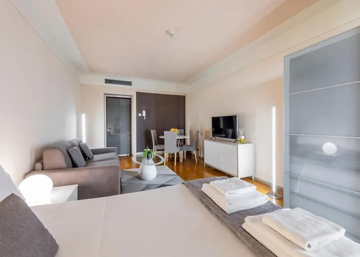 アパート ロイヤル スイーツ セントロ ミラノ