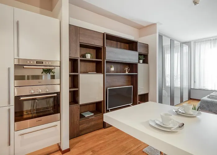 ロイヤル スイーツ セントロ アパート ミラノ