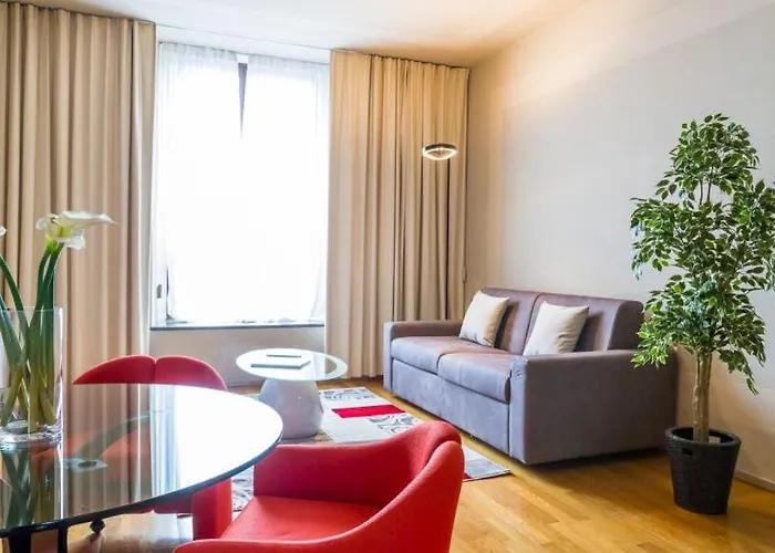 アパート ロイヤル スイーツ セントロ *