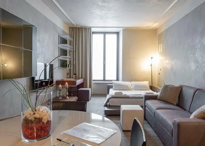 ロイヤル スイーツ セントロ アパート ミラノ