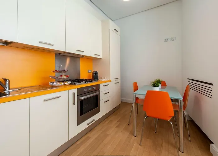 アパート ロイヤル スイーツ セントロ ミラノ