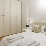 로열 스위트 - 센트로 아파트 *